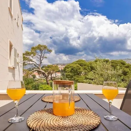Stylish Two Bedroom Apartment&Garage Parking Place Dubrovnik Kültér fotó