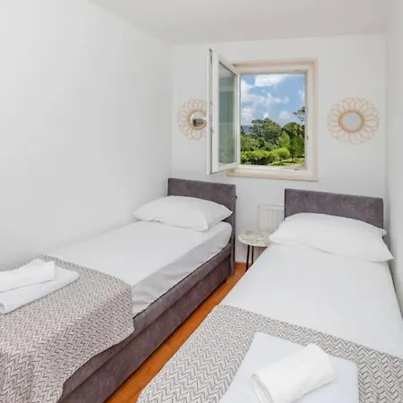 Stylish Two Bedroom Apartment&Garage Parking Place Dubrovnik Kültér fotó